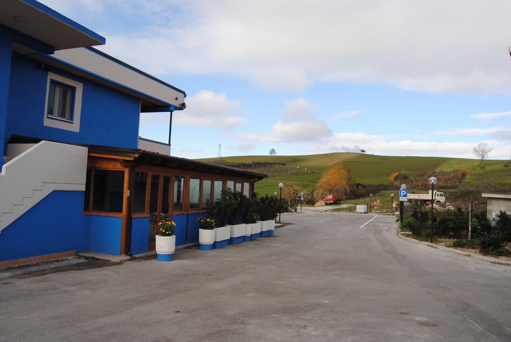 B&B Alla Corte Blu Melfi Buitenkant foto